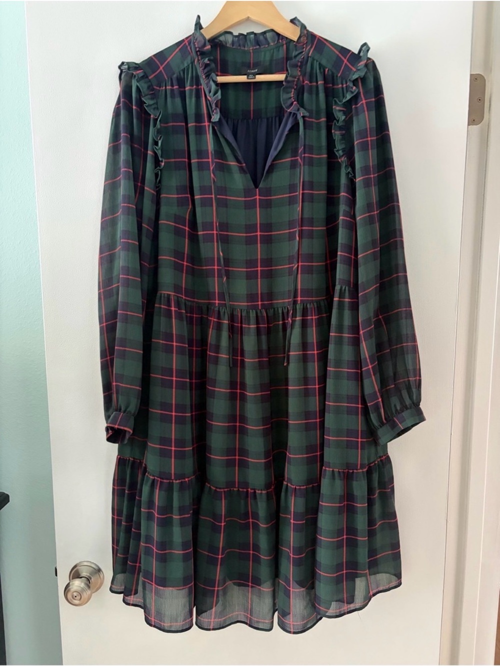J. Crew XL Black Red + Green Tie Neck Tartan Plaid Holiday Ruffle Dress - Picture 5 of 14